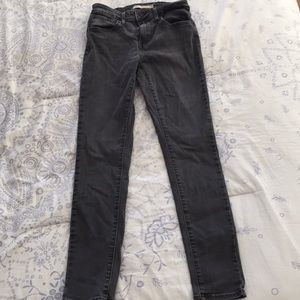 Levi High Rise Black Skinny Jeans